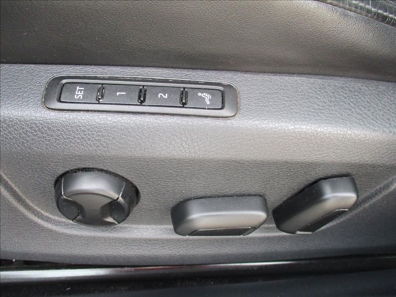 Škoda Superb 2,0 TDi,L&K,PANORAMA,DPH,CZ, - fotka 39 z 50