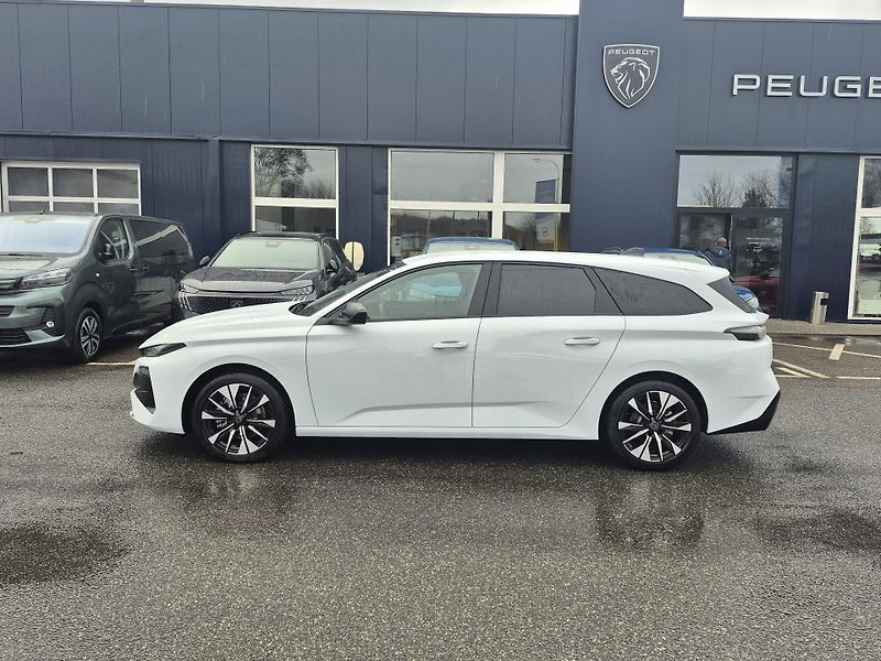 Peugeot 308 (2026) SW ALLURE Hybrid 145 e-DCS6 - fotka 2 z 23