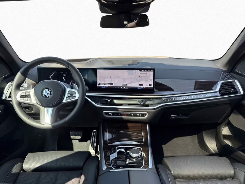 BMW X5 xDrive30d M-Sport DAPro 360 - fotka 10 z 15