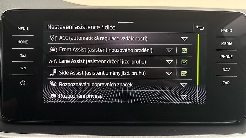 Škoda Scala 1.5 TSI DSG Style - fotka 29 z 34