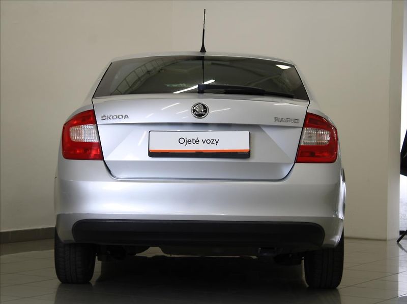 Škoda Rapid 1,2 TSi 63kW Fresh 1.maj.ČR - fotka 4 z 22