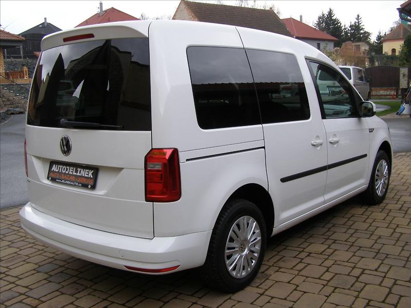 Volkswagen Caddy 2,0   TDI TEMPOMAT - fotka 5 z 26