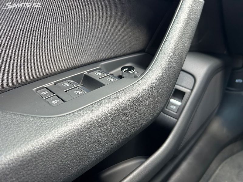 Audi A6 (2020) 2.0 TDi 120 KW - fotka 21 z 30