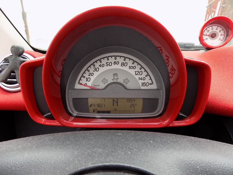 Smart Fortwo (2012) 1.0/Passion/Cabrio/AT/Klima/ - fotka 30 z 42