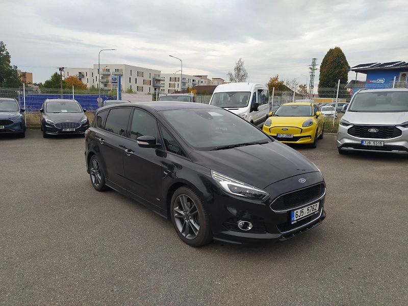 Ford S-MAX (2019) 2.0 EcoBlue 140kW ST-line - fotka 7 z 22