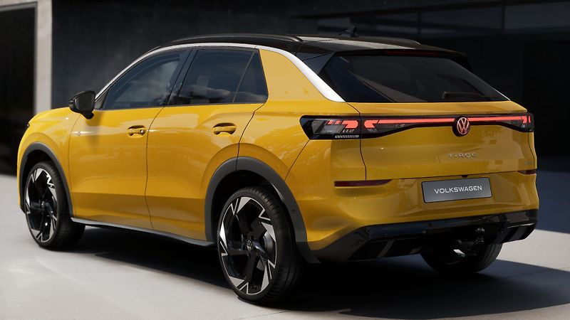 Volkswagen T-Roc R-Line 1,5 eTSI 110 kW 7DSG - fotka 4 z 9