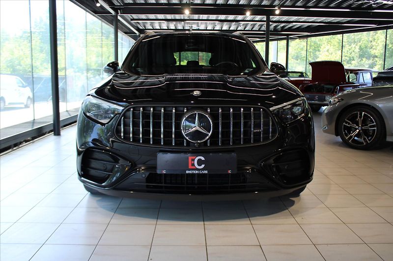 Mercedes-Benz GLC 43 AMG 4MATIC Premium Night/36 - fotka 2 z 39