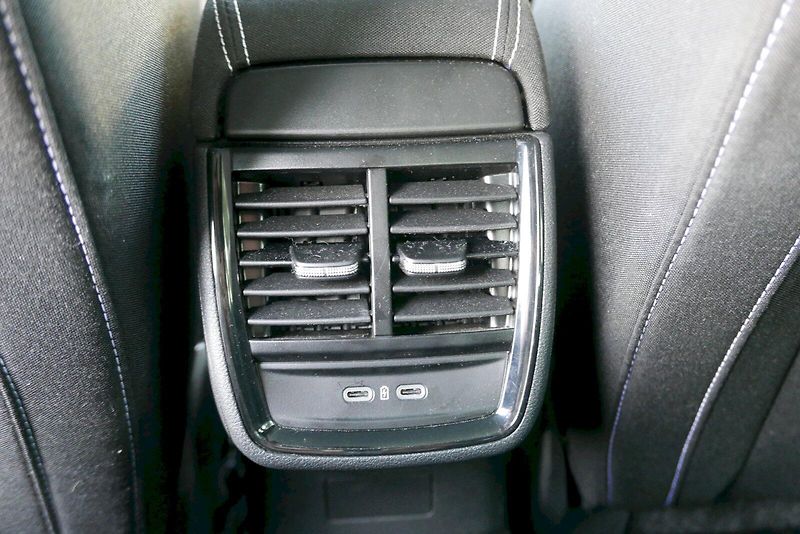 Škoda Scala (2025) 1.0 TSI 85 kW 7° DSG Monte Car - fotka 19 z 28