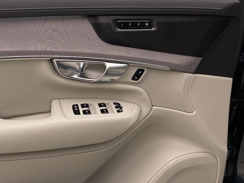 Volvo XC90 (2026) B5 AWD AUT BRIGHT PLUS 7míst - fotka 29 z 70