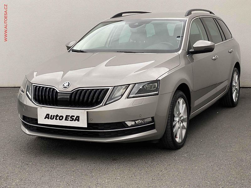 Škoda Octavia (2017) 2.0TDi, 2.maj,ČR, Style, DSG - fotka 3 z 18