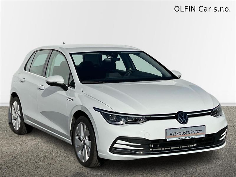 Volkswagen Golf 1,5 e-TSi 96kW 7DSG STYLE  8 - fotka 7 z 24