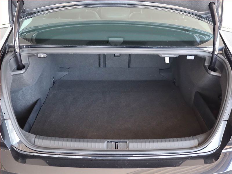 Volkswagen Passat (2017) 2.0 TDI, 4X4, Automat - fotka 14 z 25