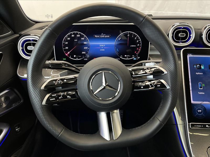 Mercedes-Benz Třídy C 300 de 4MATIC s hybridní techn - fotka 10 z 23