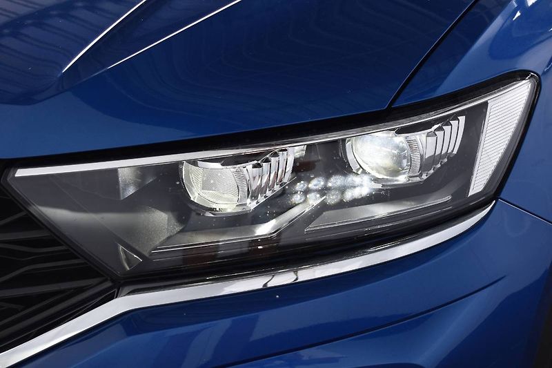 Volkswagen T-Roc (2022) Sport 1.5TSI 110kW DSG,tažné - fotka 23 z 25