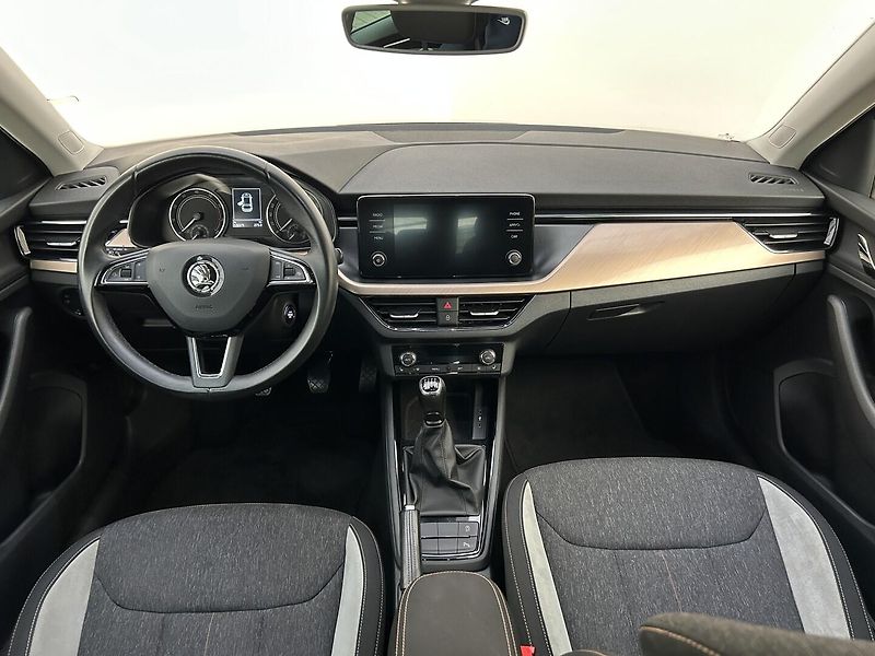 Škoda Scala 1.5 TSI Style Extra - fotka 5 z 28