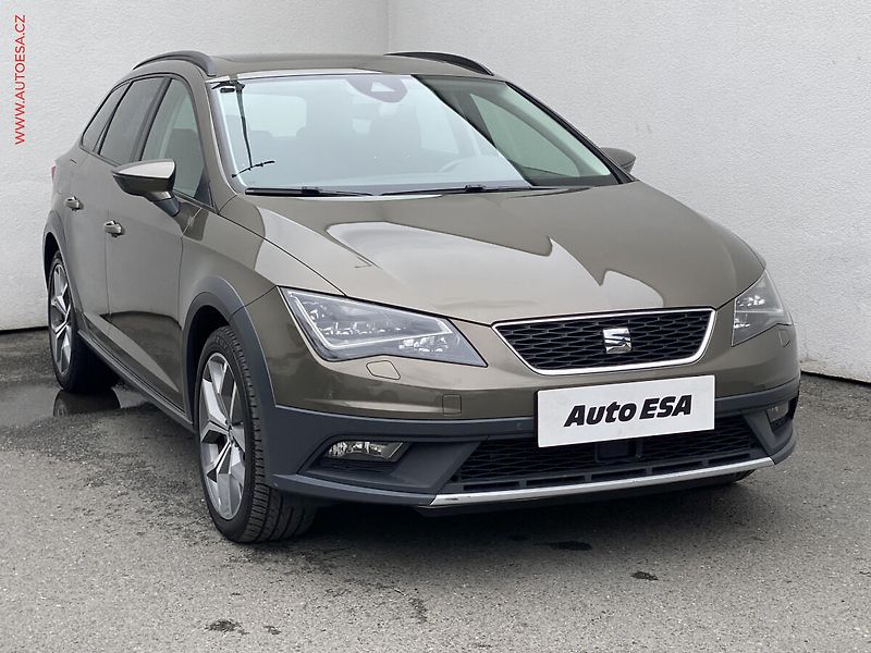 Seat Leon (2016) 2.0 TDi 4x4, DSG, LED, kamera - fotografie inzerátu
