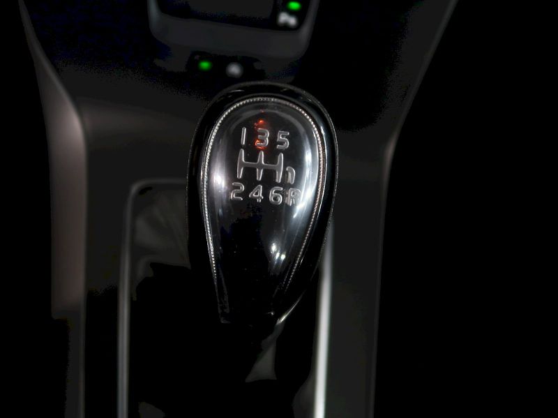 Volvo V40 (2016) 2.0D 88KW - fotka 10 z 26