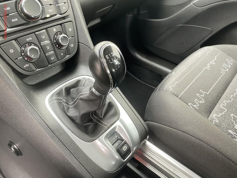 Opel Meriva (2017) 1.4 i, 2.maj,ČR, AC, tempo - fotka 15 z 15