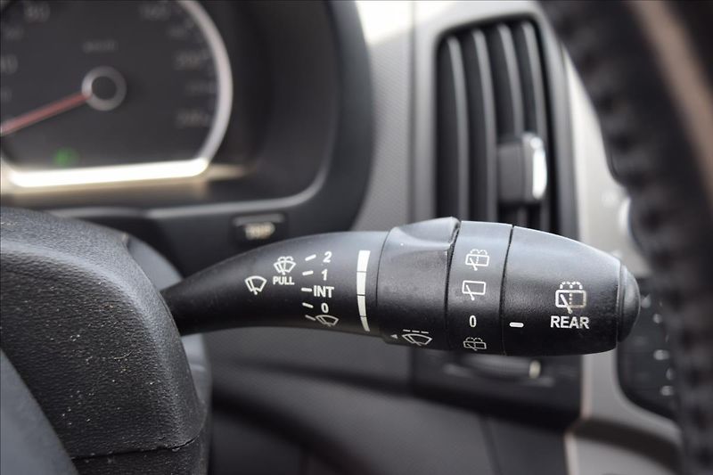 Hyundai i30 1,6 CRDi 66KW COMFORT+ 2XKOLA - fotka 34 z 42
