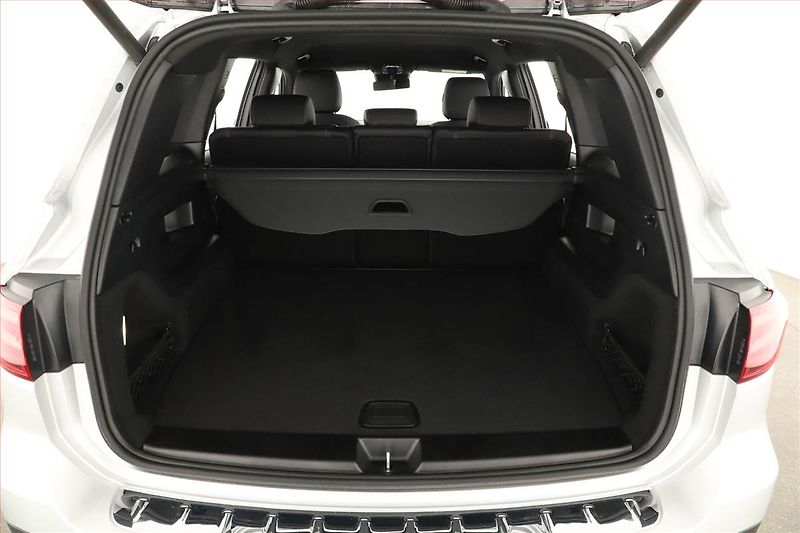 Mercedes-Benz GLB (2024) 200 d 4MATIC - fotka 19 z 20