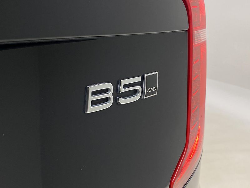 Volvo XC90 B5 AWD BRIGHT PLUS AUT CZ 7m - fotka 41 z 64