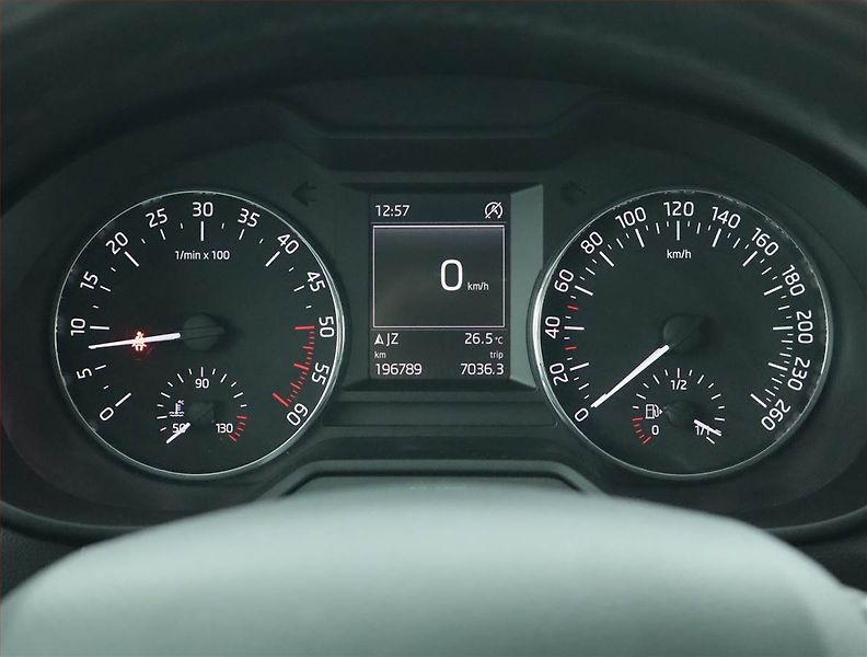 Škoda Octavia (2015) 2.0 TDI, Automat, Serv.kniha - fotka 11 z 17