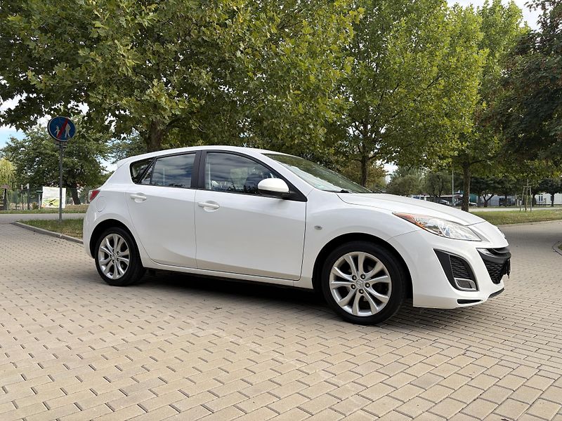 Mazda 3 1.6 90th Anniversary - fotka 15 z 31