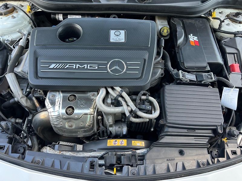 Mercedes-Benz CLA (2018) 45 AMG 280kW/381HP 4MATIC  CZ - fotka 28 z 30