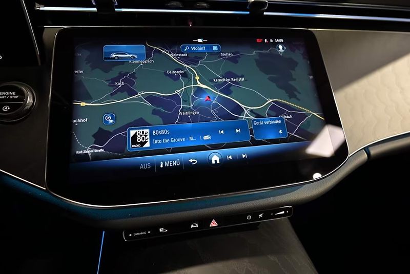 Mercedes-Benz Třídy E 220d 4M Avantgarde 360 Pano Ta - fotka 11 z 15