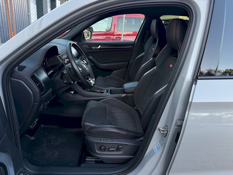 Škoda Kodiaq (2023) 2.0 TSI 180 kW RS 4x4 DSG - fotka 8 z 27