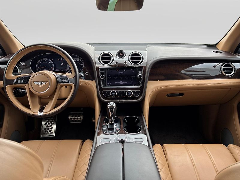 Bentley Bentayga Diesel - fotka 9 z 14