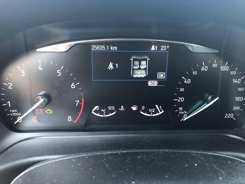Ford Fiesta (2017) - výbava TITANIUM, 74 kW - fotka 8 z 14