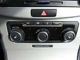 Volkswagen Passat 1,6 TDi 77kW Variant - náhled 18