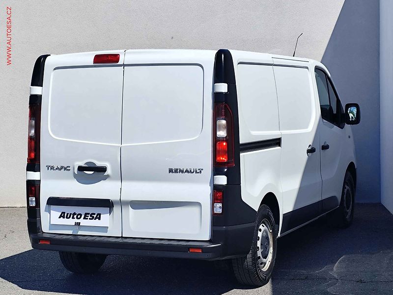 Renault Trafic (2021) 2.0dCi L1H1, AC - fotka 4 z 19