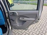 Fiat Panda (2003) 1,2i 44kw SERVISKA NOVÁ STK - náhled 16