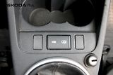 Škoda Roomster (2009) 1.4 16V 63 kW Style - náhled 13