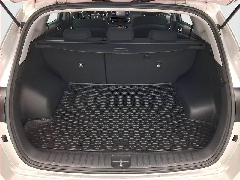Hyundai Tucson (2020) 1.6 T-GDI, Tempomat - fotka 13 z 18