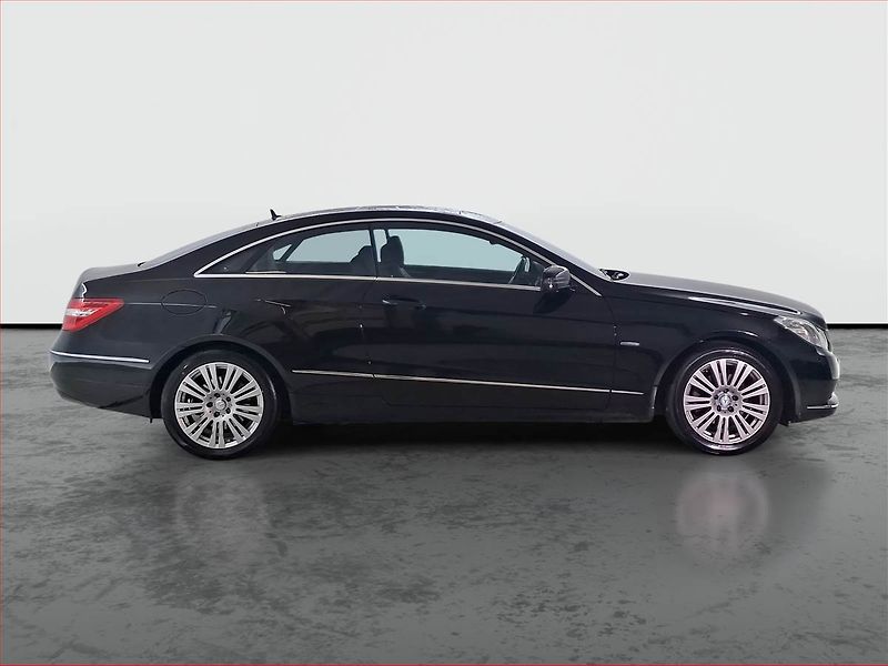 Mercedes-Benz Třídy E (2010) Avantgarde E 250, Automat - fotka 6 z 17