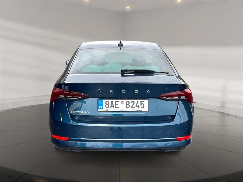 Škoda Octavia 2,0 TDI Style DSG - fotka 5 z 11