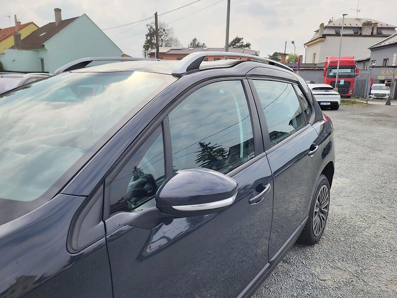 Peugeot 2008 ACTIVE 1.2 PureTech 110k S&S - fotka 29 z 39