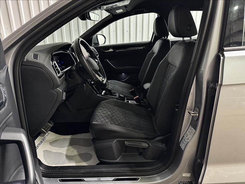 Volkswagen T-Roc R-LINE ACC NEZ-TOP 2XALU DPH - fotka 32 z 46