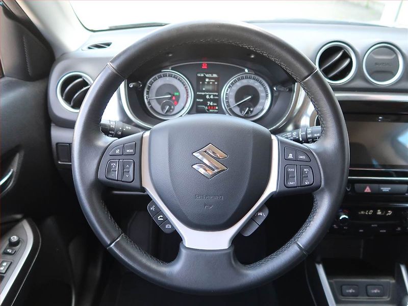 Suzuki Vitara (2024) Elegance 1.4 BoosterJet - fotka 17 z 17