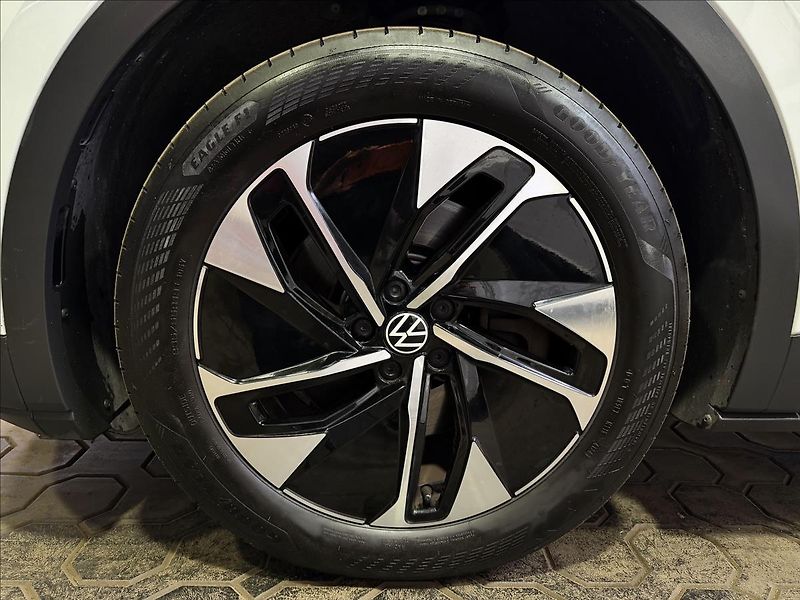 Volkswagen ID.4 150kW PRO PERF. TČ TAŽNÉ 2XALU - fotka 41 z 44