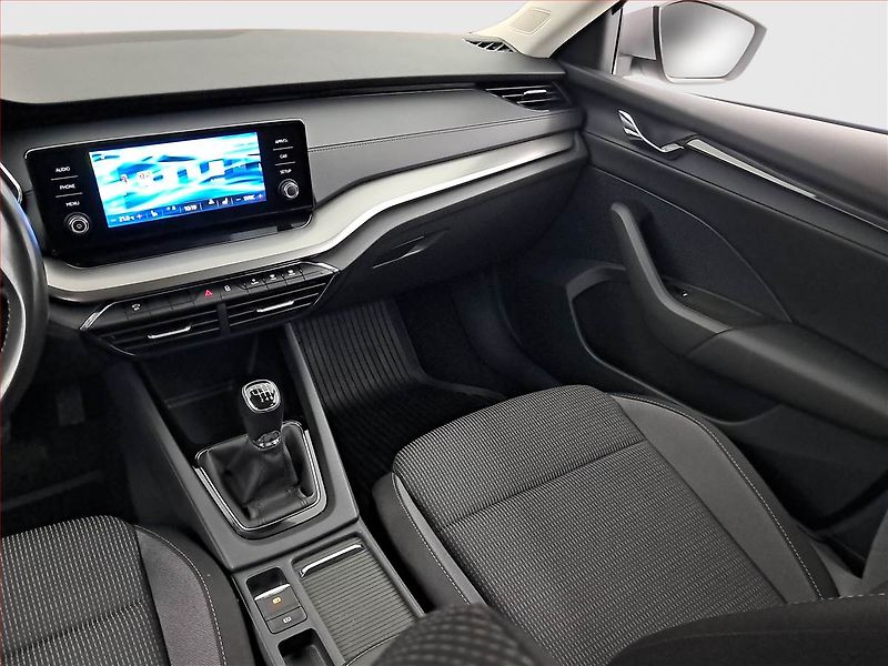 Škoda Octavia (2022) Ambition 2.0 TDI, ČR,1.maj - fotka 8 z 21