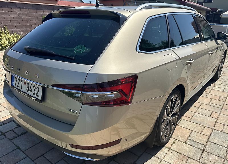 Škoda Superb (2022) Combi L&K DSG 4x4 2,0TDi 147kW - fotka 4 z 24