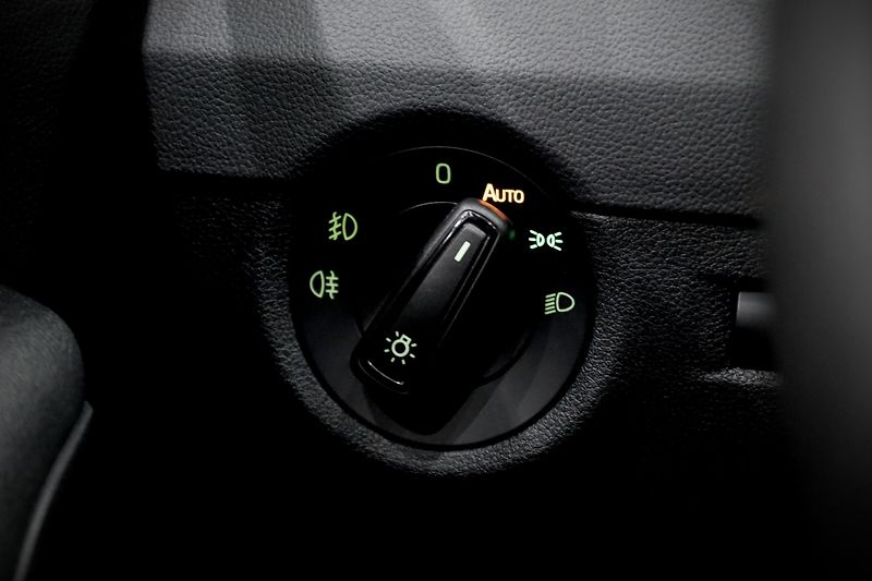 Škoda Octavia 3 Combi 1.4 TSI 110kW DSG - fotka 21 z 27