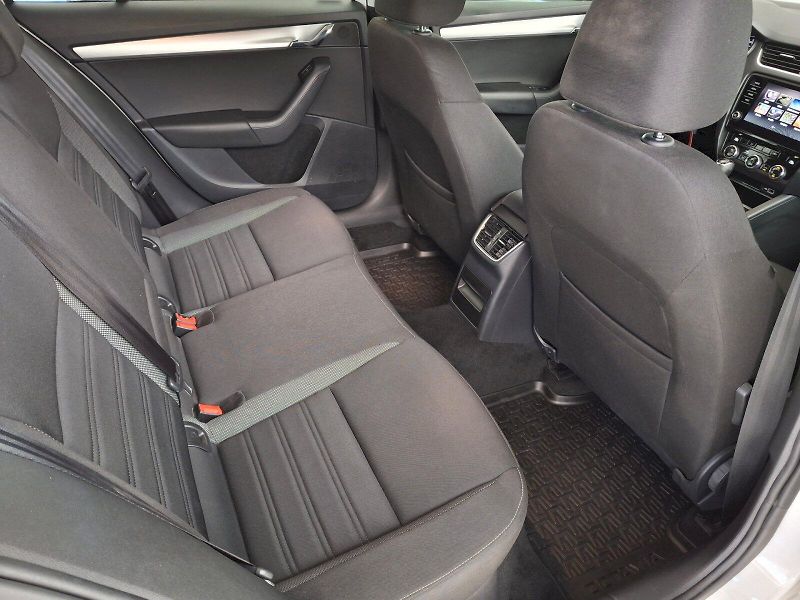 Škoda Octavia (2019) Combi Ambition Plus DSG 1,5TSi - fotka 14 z 34