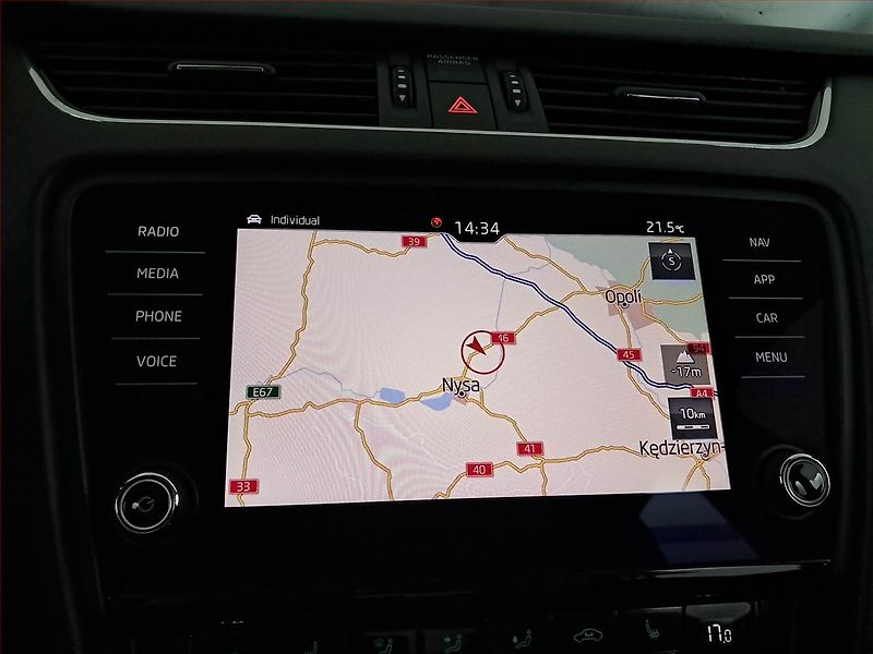 Škoda Octavia (2018) Laurin&Klement 2.0 TDI - fotka 20 z 21