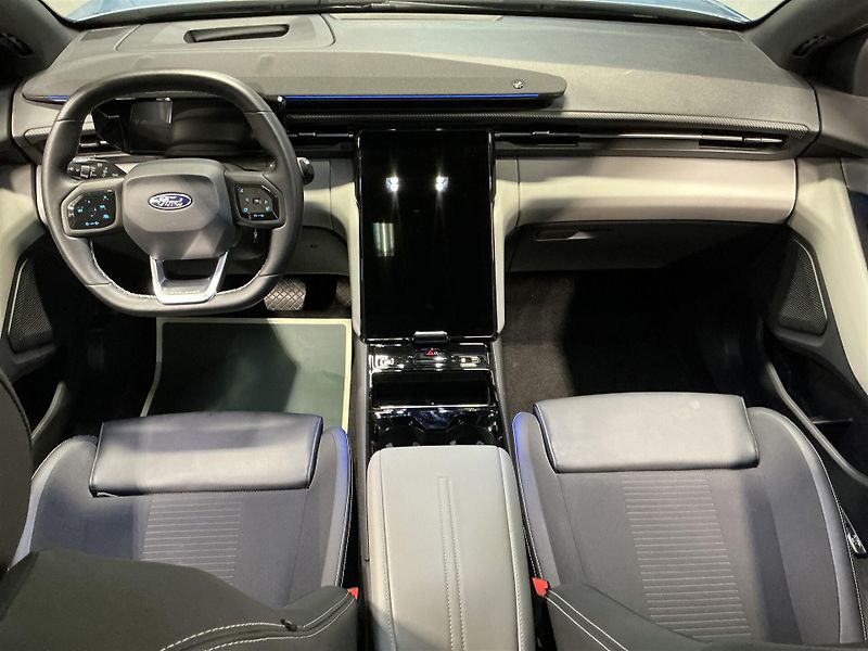 Ford Explorer EL Premium AWD HuD Pano Tep.če - fotka 11 z 23