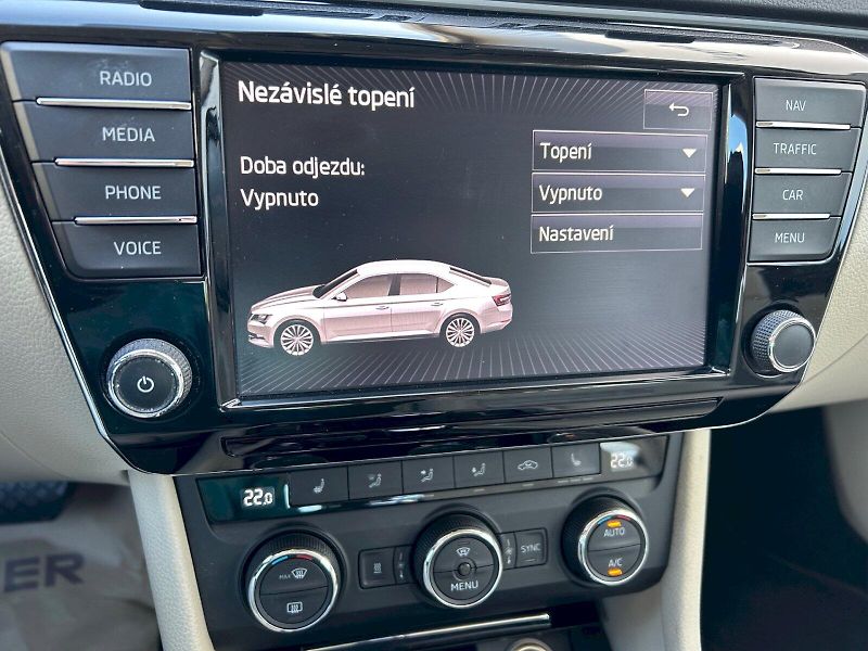 Škoda Superb (2016) Laurin & Klement 2.0 TDI 140kW - fotka 27 z 35